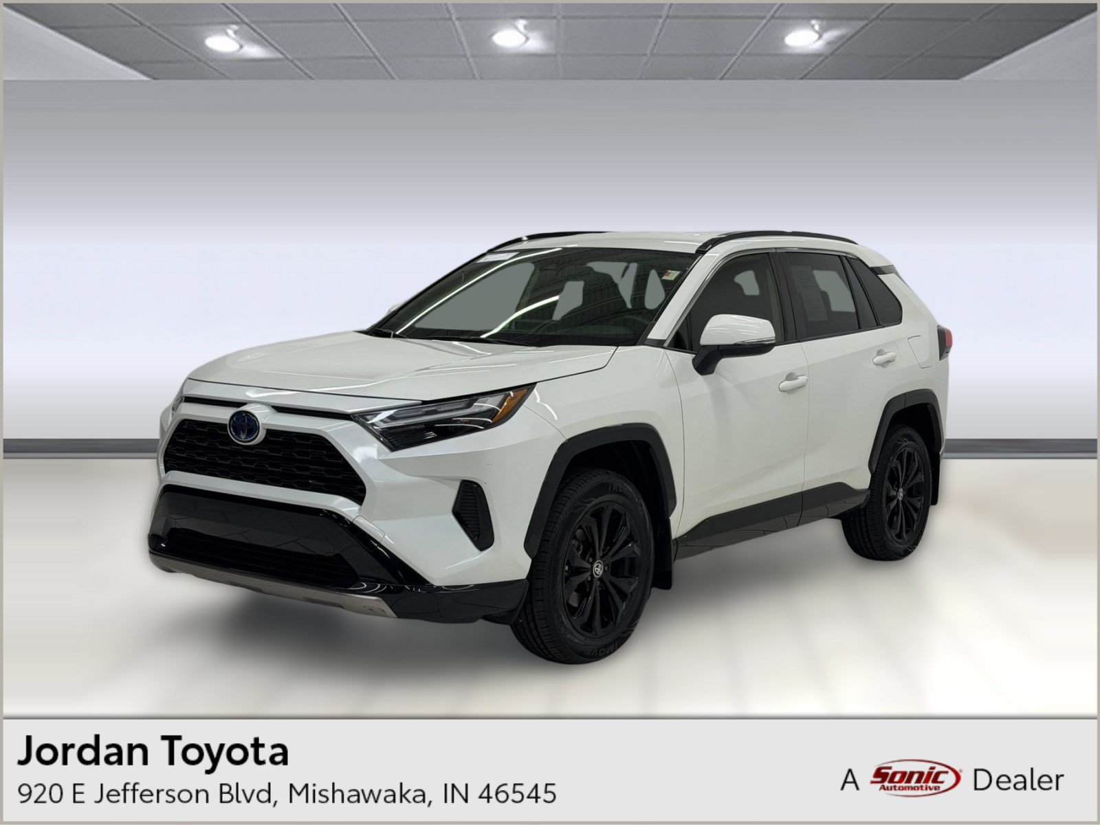 Used 2022 Toyota RAV4 SE w/ SE Grade Weather Package