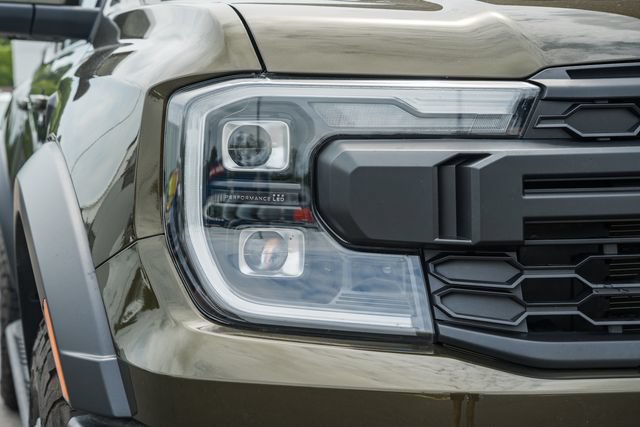 Used 2025 Ford Ranger Raptor AWD/4WD image 16