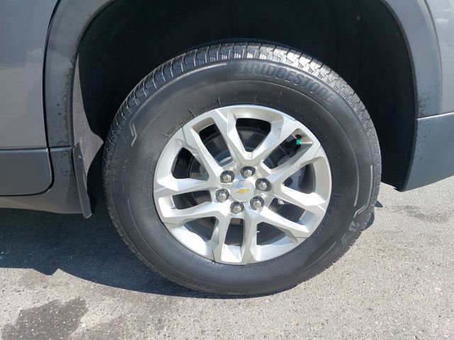 Used 2021 Chevrolet Traverse LS image 31