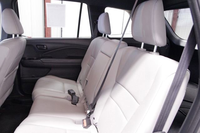 Certified 2023 Honda Passport EX-L image 19