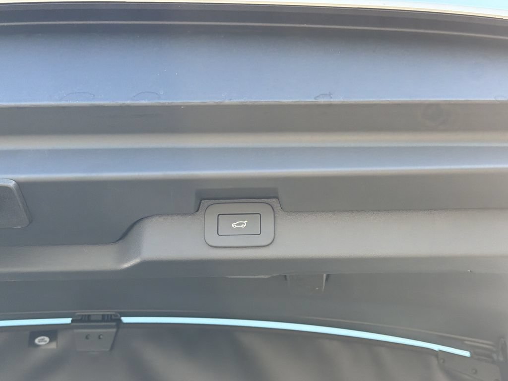 New 2026 Land Rover Discovery Dynamic SE AWD/4WD image 13