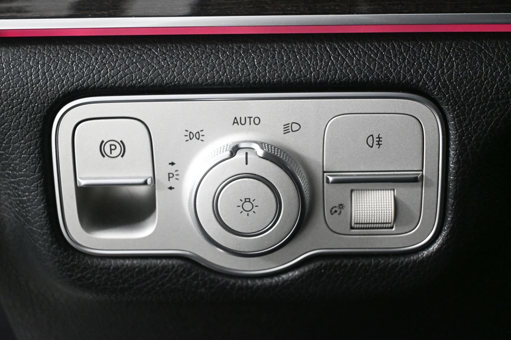 Used 2020 Mercedes-Benz GLE 450 4MATIC image 9