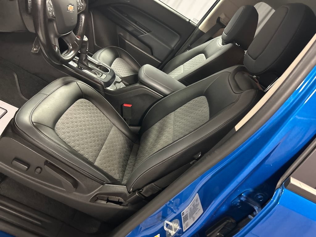 Used 2021 Chevrolet Colorado Z71 w/ Safety Package AWD/4WD image 12