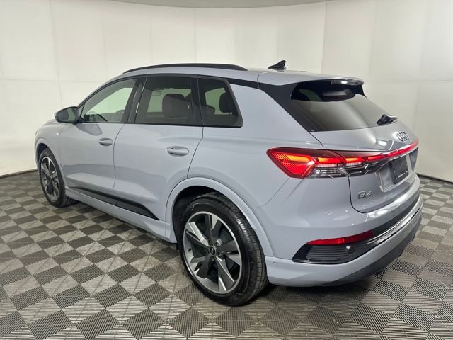 Used 2024 Audi Q4 e-tron Premium Plus w/ Premium Plus image 5