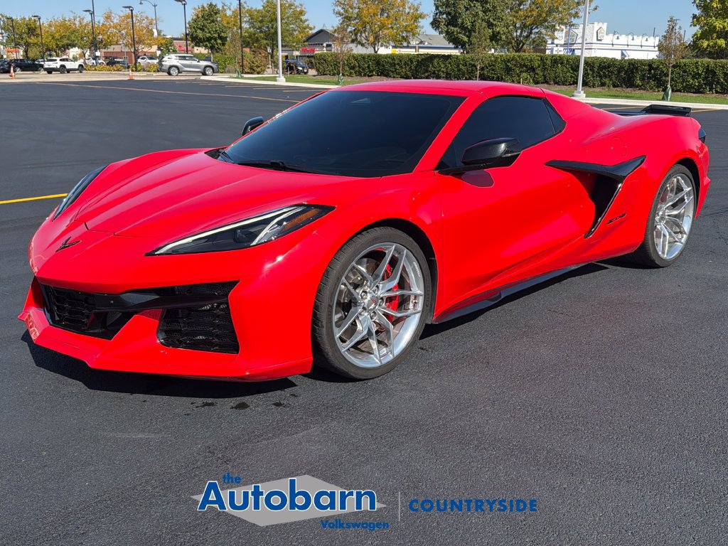 Used 2025 Chevrolet Corvette Z06 RWD image 3