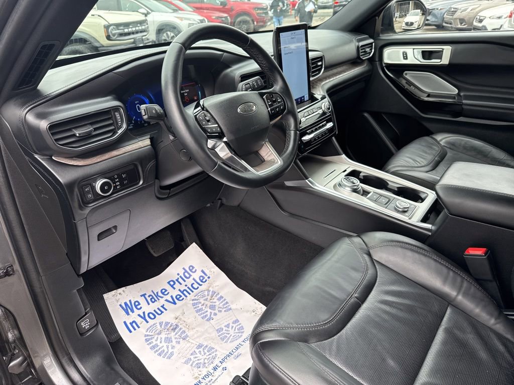 Used 2023 Ford Explorer Platinum w/ Technology Package image 20