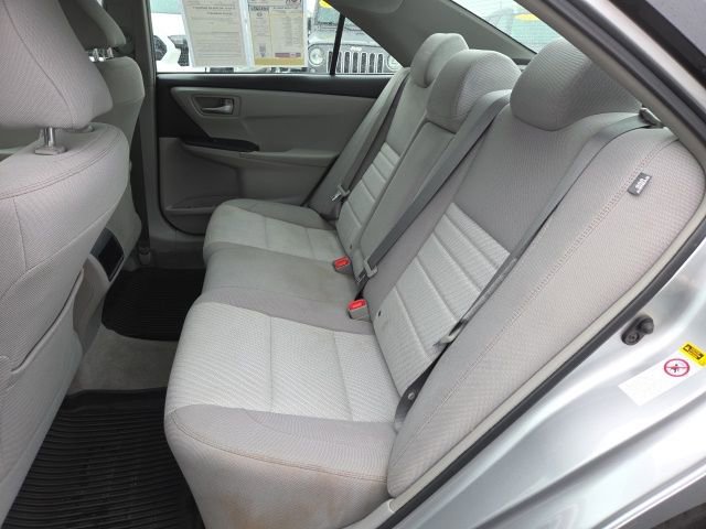 Used 2017 Toyota Camry LE image 11