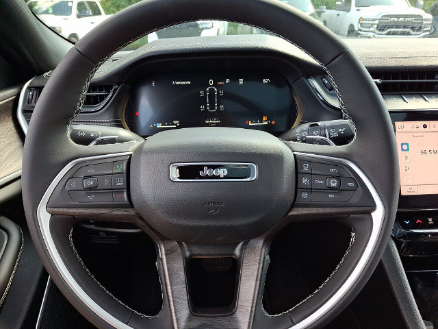New 2027 Jeep Grand Cherokee L Limited AWD/4WD image 15