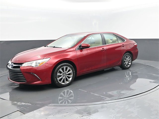 Used 2016 Toyota Camry XLE w/ Convenience Package