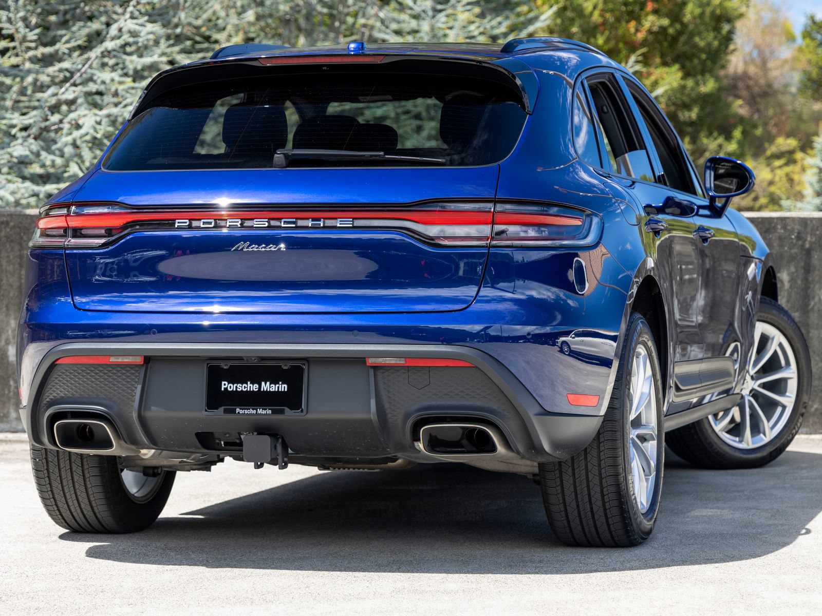 Certified 2026 Porsche Macan AWD/4WD image 11