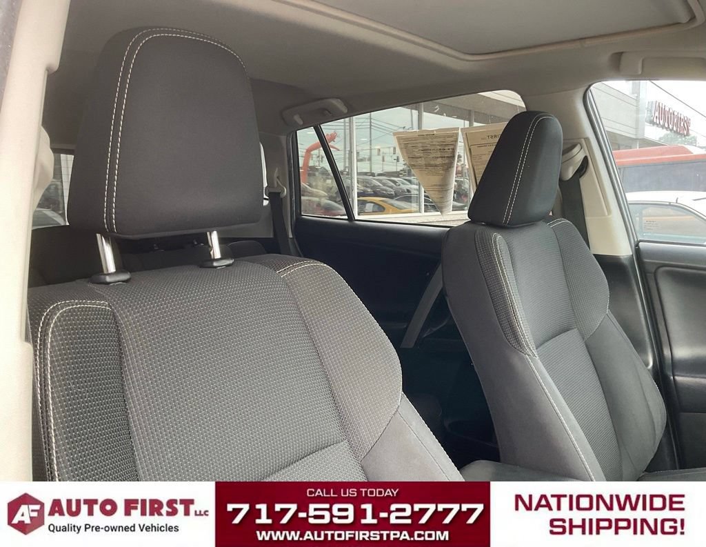 Used 2018 Toyota RAV4 XLE AWD/4WD image 13