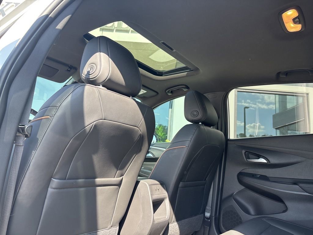 Used 2024 Buick Envista Avenir image 39