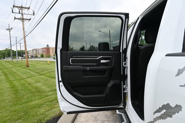 Used 2024 RAM 2500 Big Horn AWD/4WD image 23