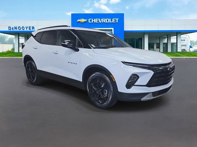 New 2026 Chevrolet Blazer LT w/ Sound & Technology Package AWD/4WD image 5