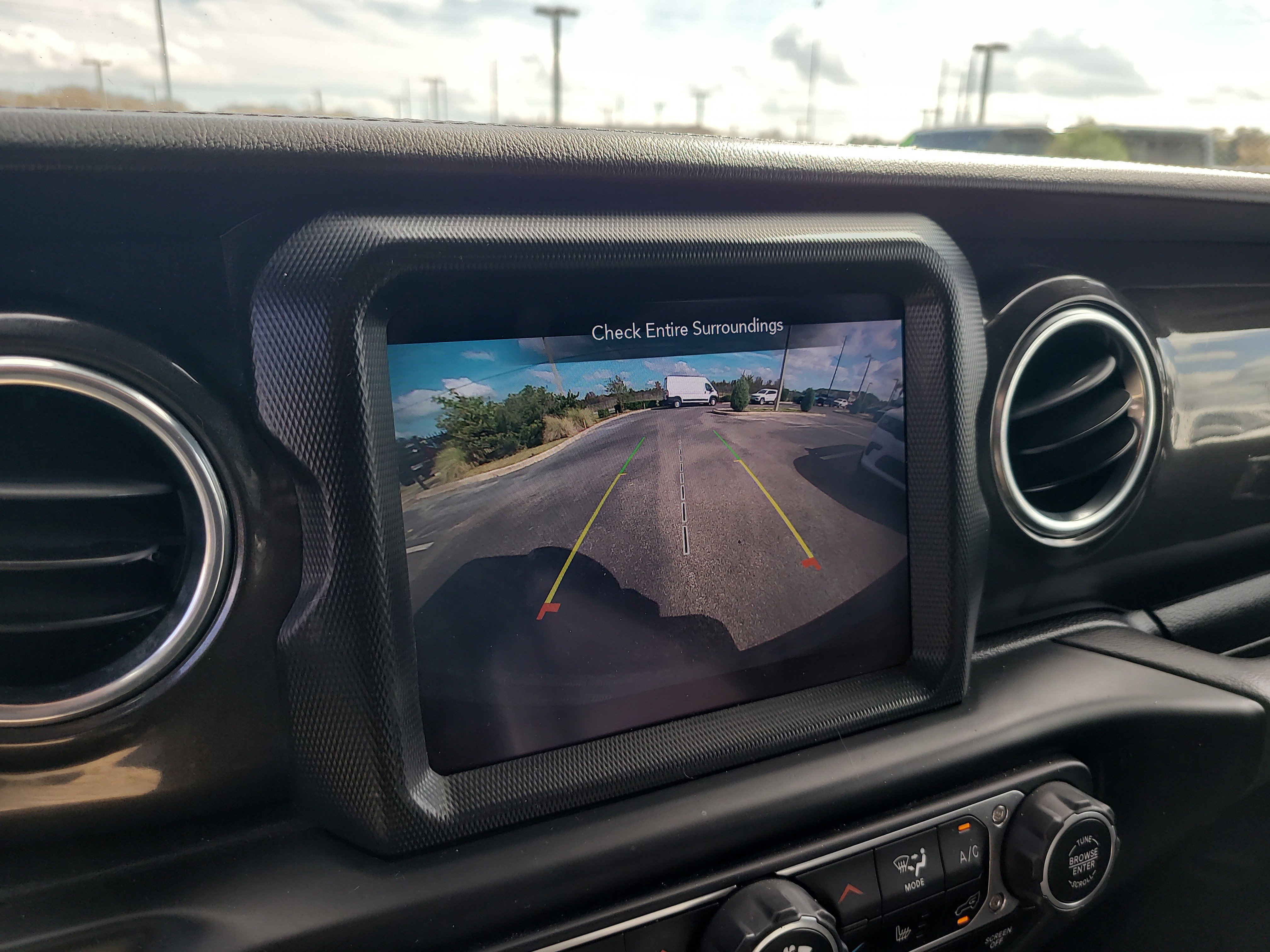 Used 2021 Jeep Wrangler Unlimited Sahara image 21