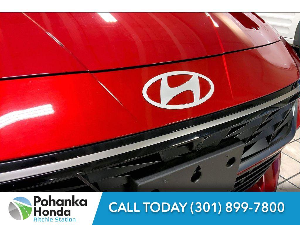 Used 2024 Hyundai Elantra Limited image 31