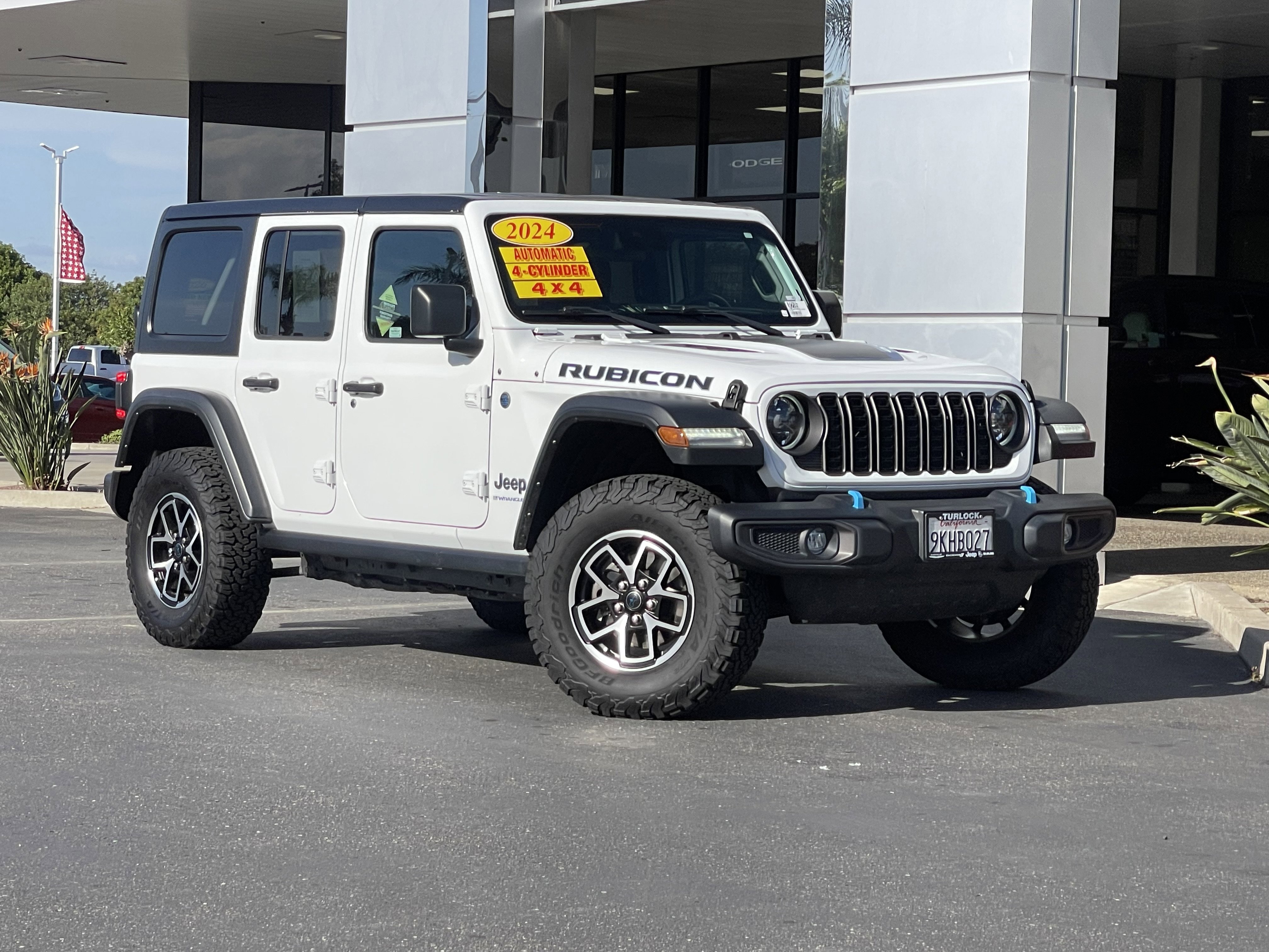 Used 2024 Jeep Wrangler Unlimited Rubicon 4xe AWD/4WD image 2