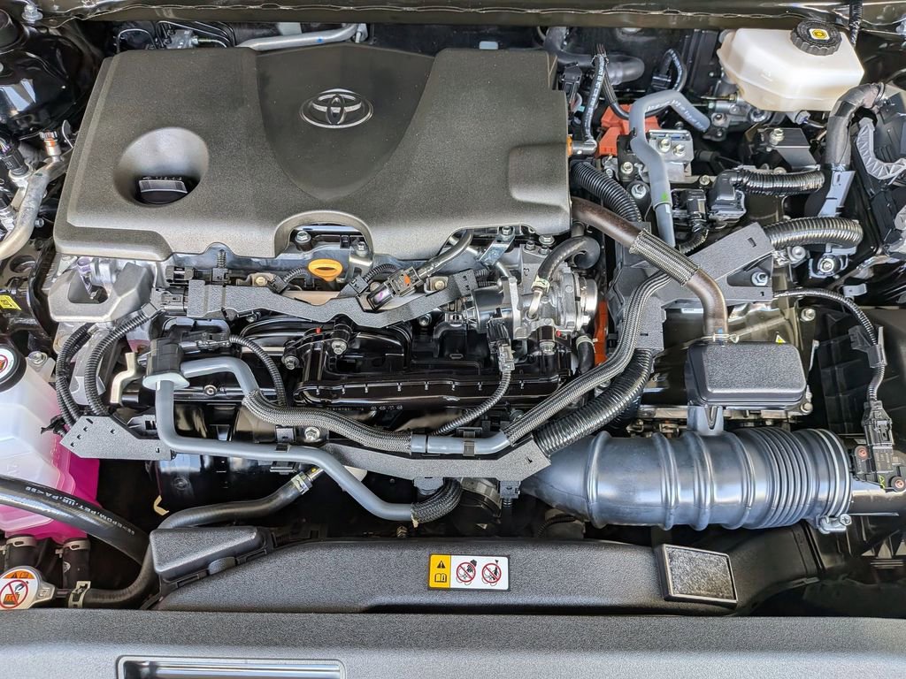 Used 2025 Toyota Camry LE FWD image 32