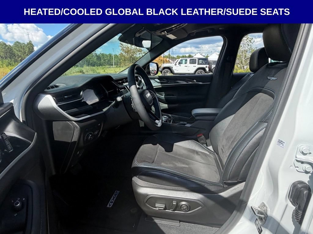 Used 2024 Jeep Grand Cherokee Trailhawk AWD/4WD image 5