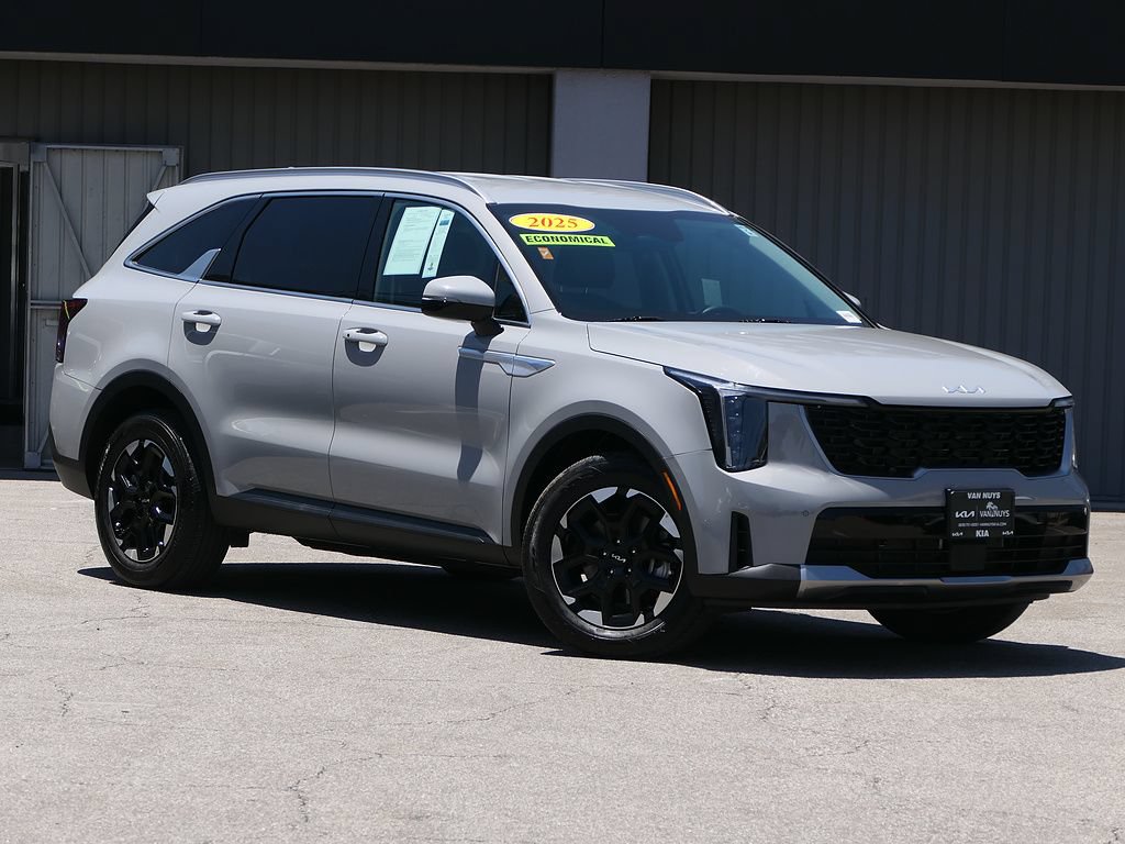 Used 2025 Kia Sorento S