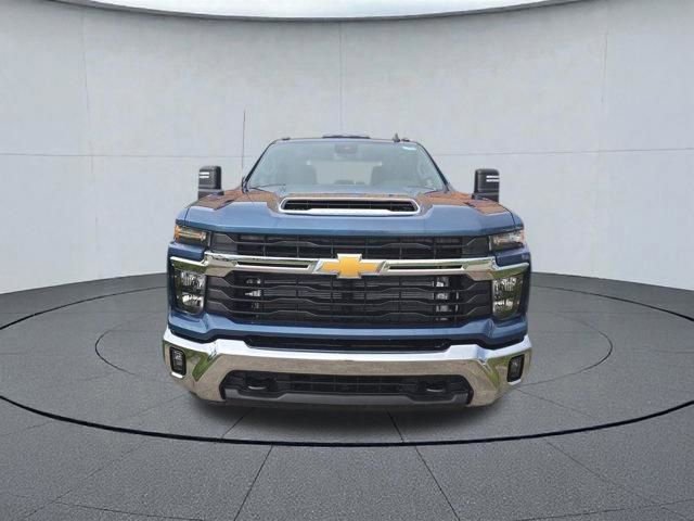 New 2026 Chevrolet Silverado 3500 LT w/ Convenience Package AWD/4WD image 9