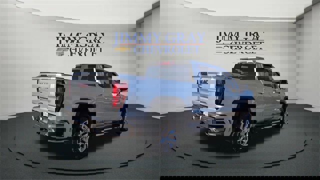 Used 2021 GMC Sierra 1500 SLT w/ SLT Premium Package image 3