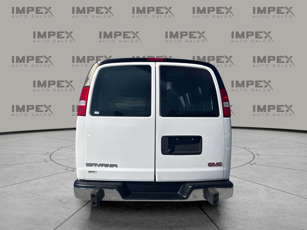 Used 2022 GMC Savana 2500 w/ Driver Convenience Package RWD image 4