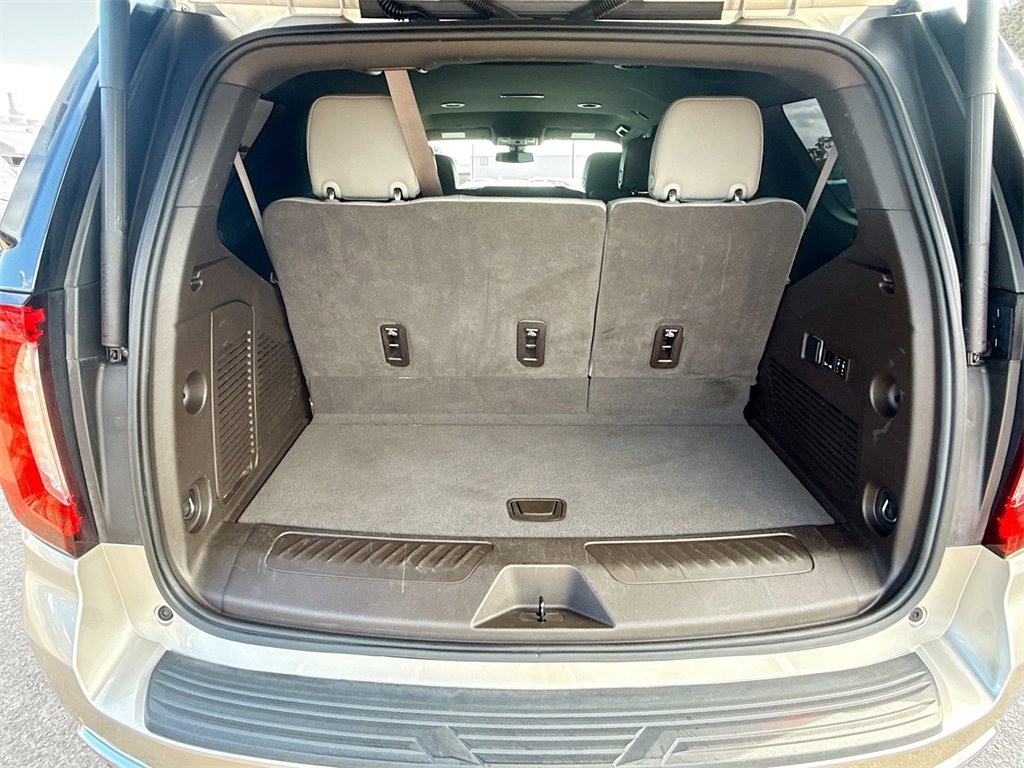 Used 2022 GMC Yukon SLT w/ SLT Luxury Package image 30