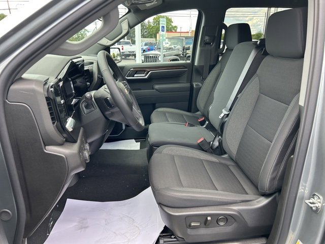 New 2026 Chevrolet Silverado 1500 LT image 9
