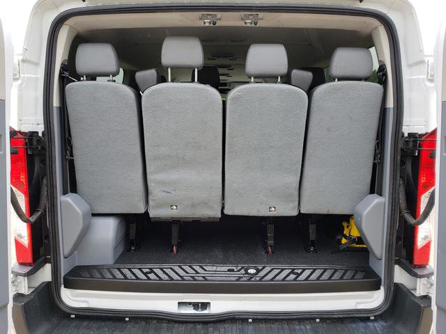 Used 2016 Ford Transit 350 XL image 5