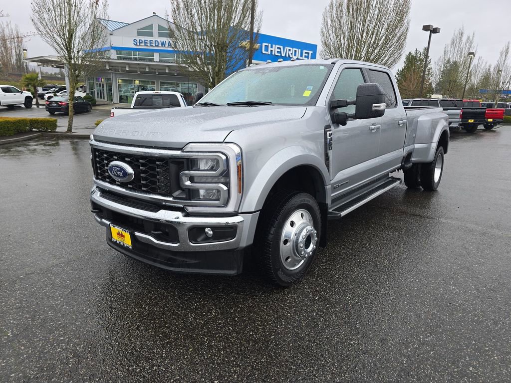 Used 2024 Ford F450 Lariat image 1