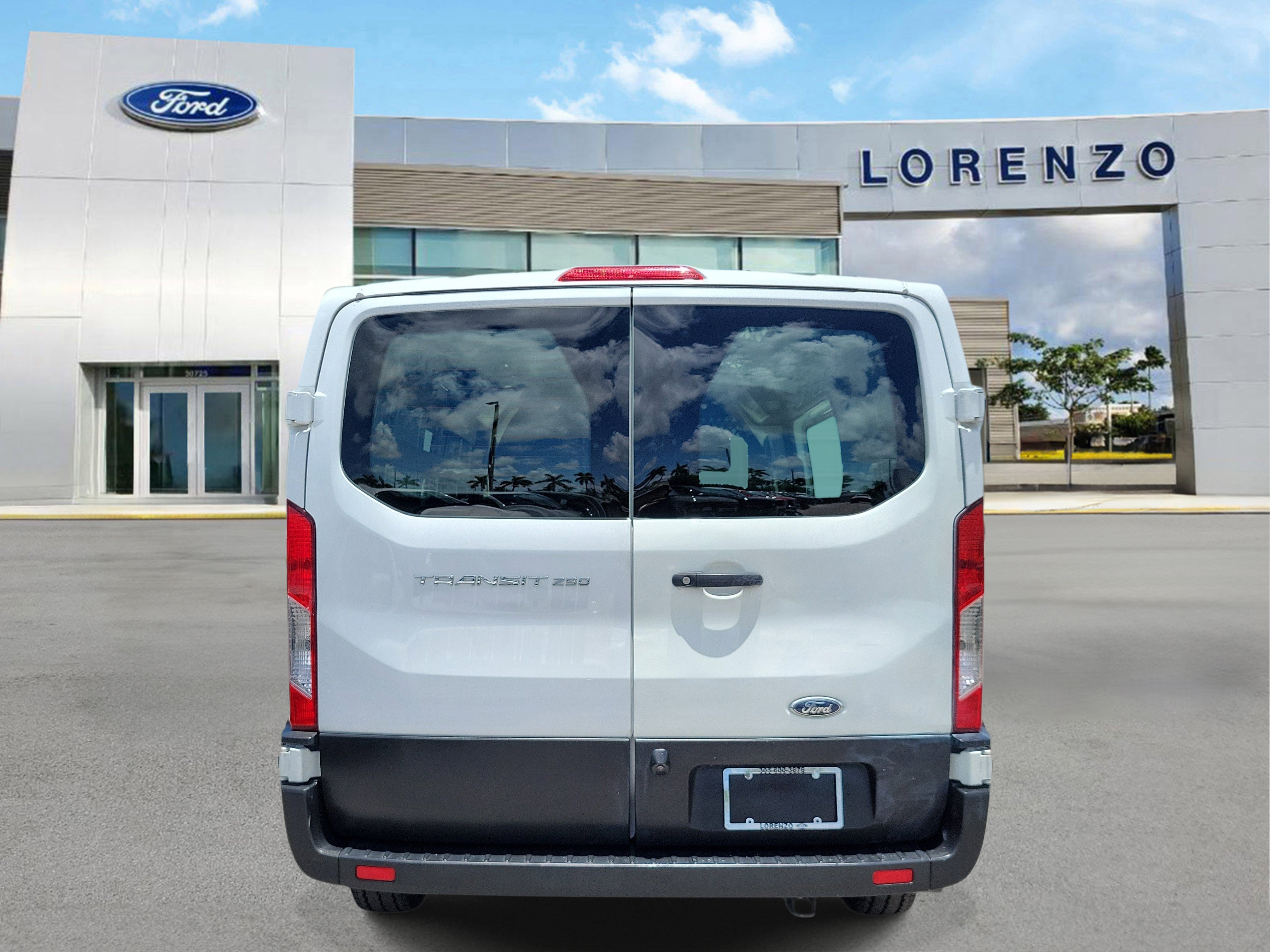 Used 2024 Ford Transit 250 Low Roof w/ Exterior Upgrade Package RWD image 6