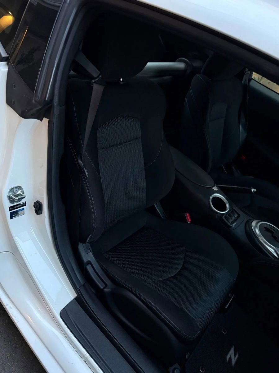 Used 2016 Nissan 370Z Coupe image 19