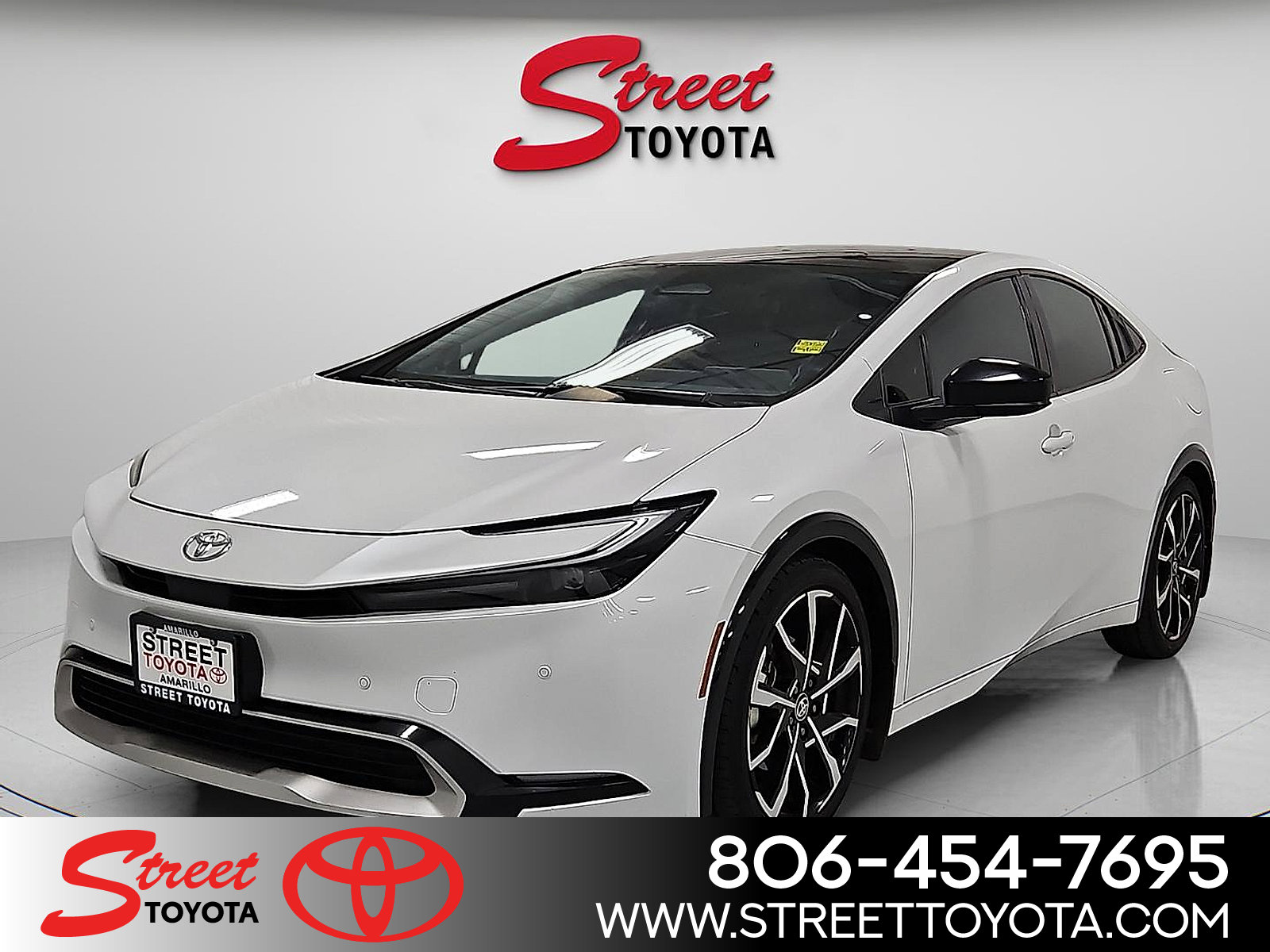 Used 2023 Toyota Prius Prime Premium FWD image 1