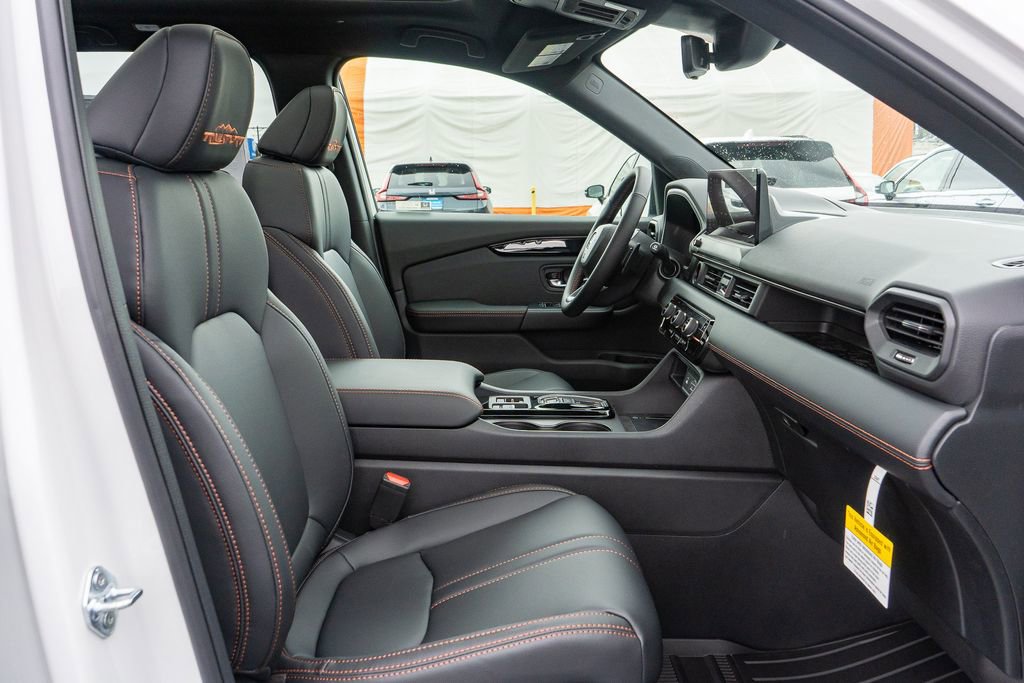 New 2026 Honda Pilot TrailSport image 17