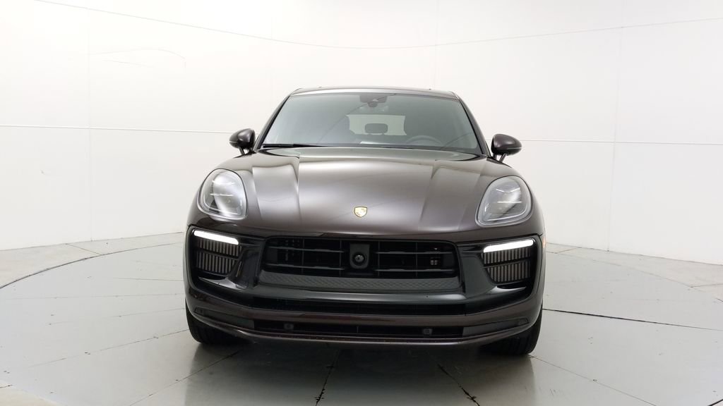 Certified 2024 Porsche Macan S AWD/4WD image 3