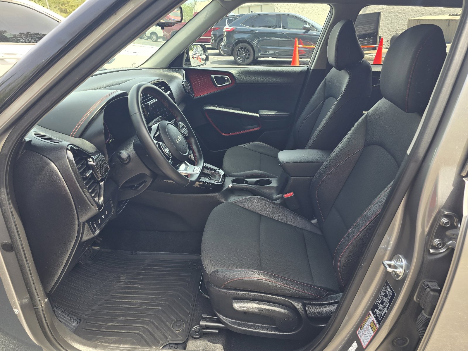 Used 2024 Kia Soul GT-Line FWD image 11