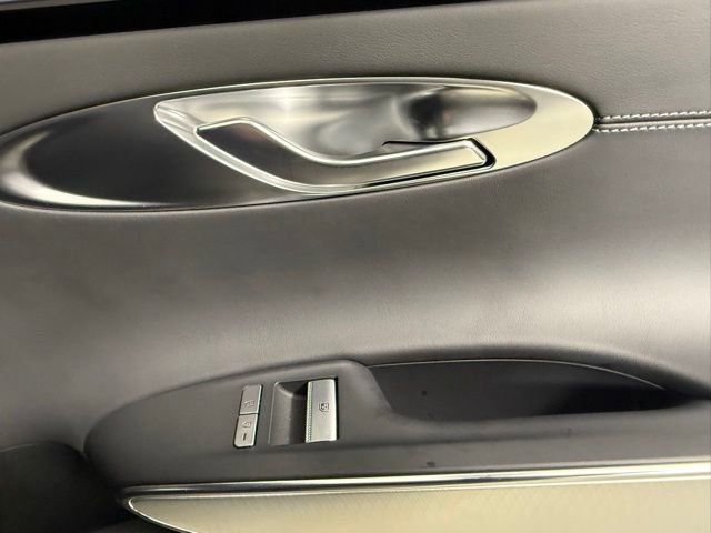 Used 2023 Genesis GV70 2.5T Select w/ Select Package image 29