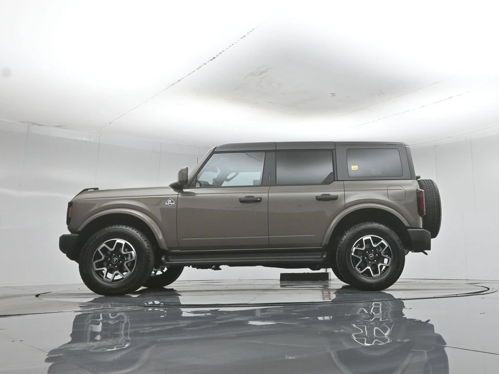 New 2026 Ford Bronco Outer Banks AWD/4WD image 7