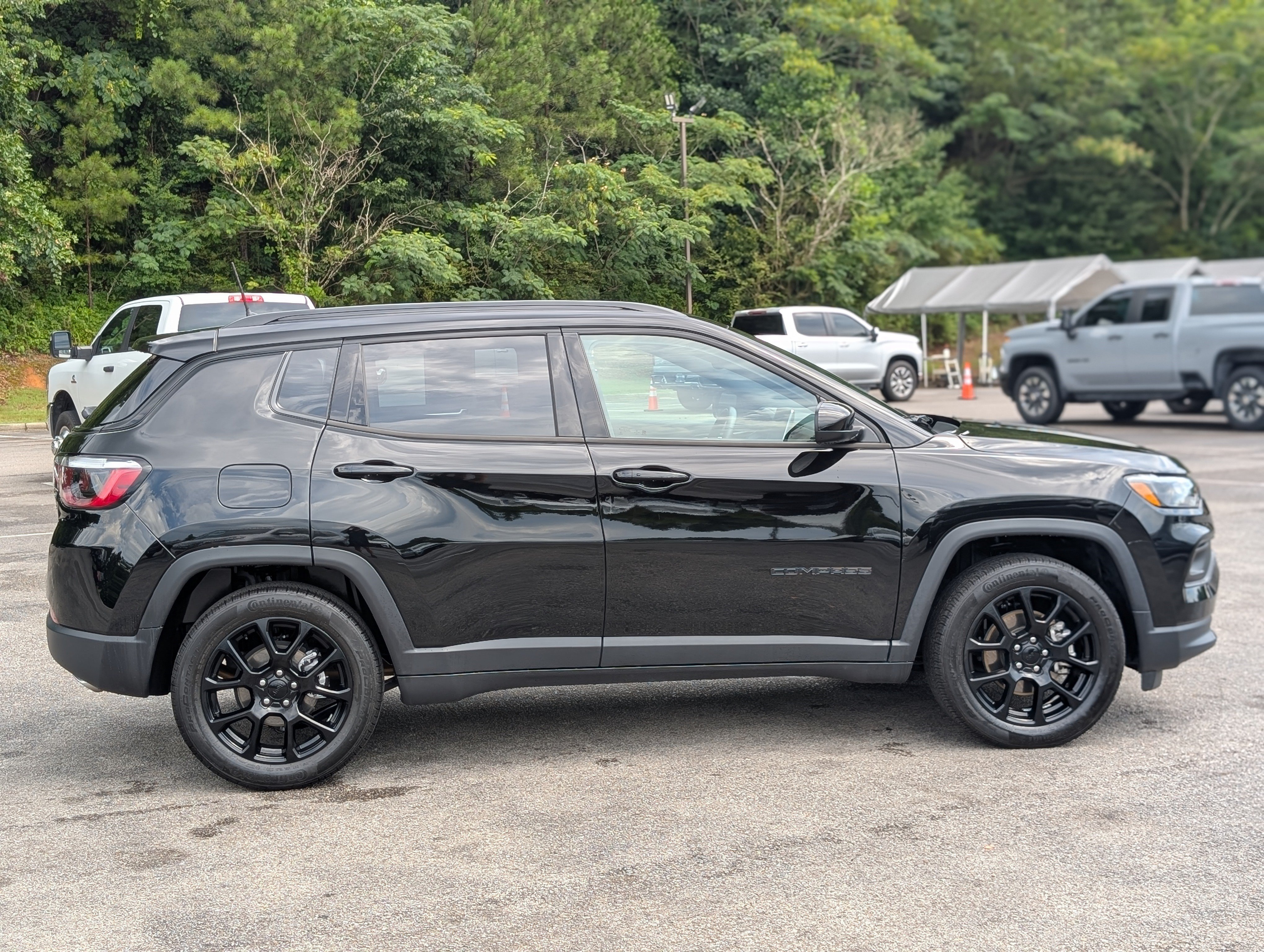 Used 2022 Jeep Compass Latitude w/ Convenience Group FWD image 10