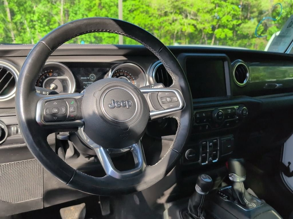 Used 2022 Jeep Gladiator Overland w/ LED Lighting Group image 8