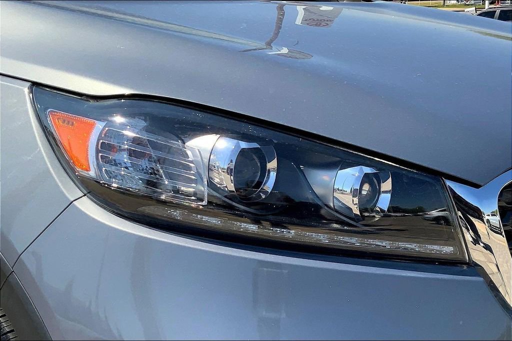 Used 2020 Kia Sorento LX w/ LX I4 Convenience Package image 31