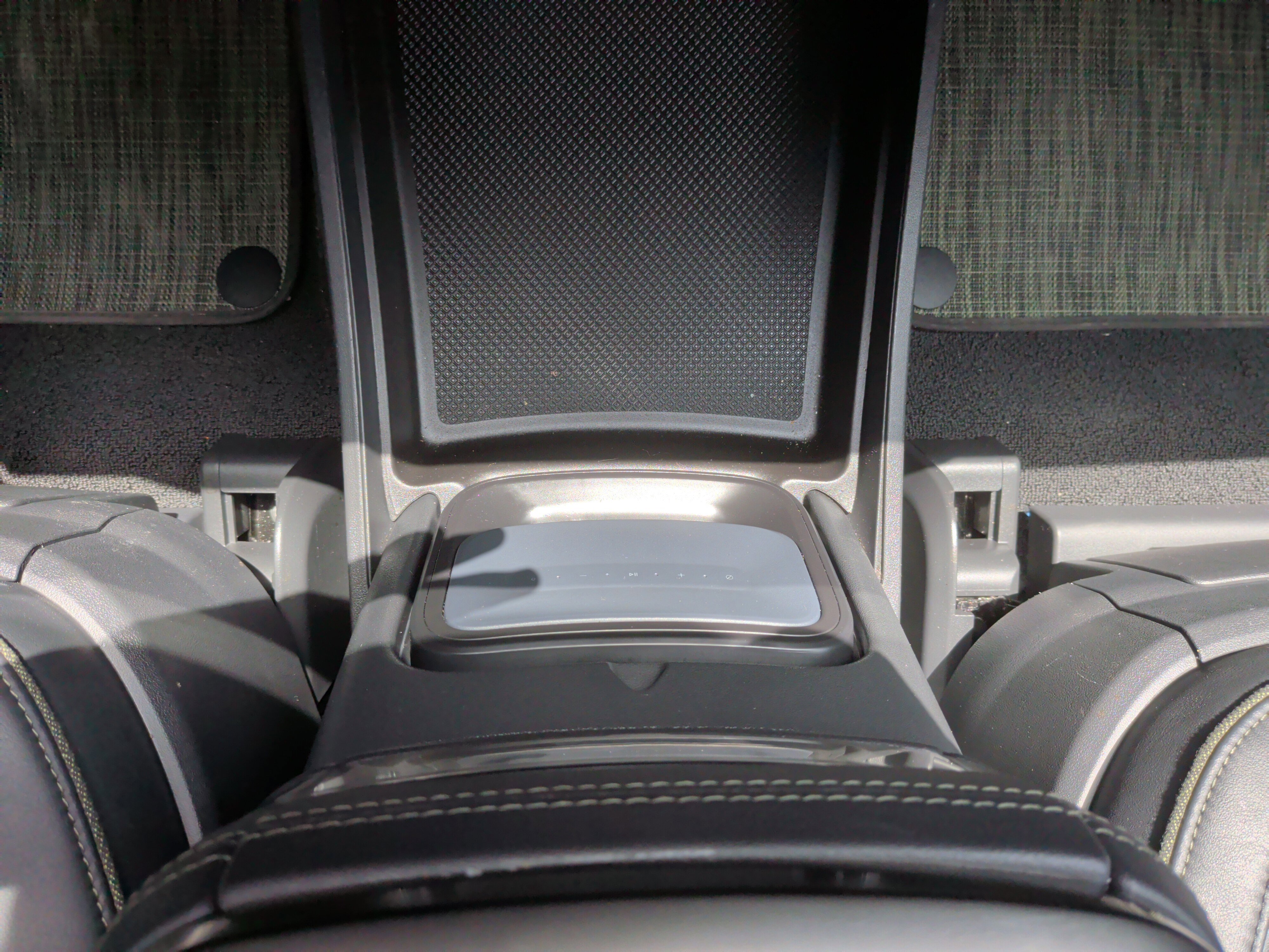 Used 2023 Rivian R1S Adventure AWD/4WD image 26