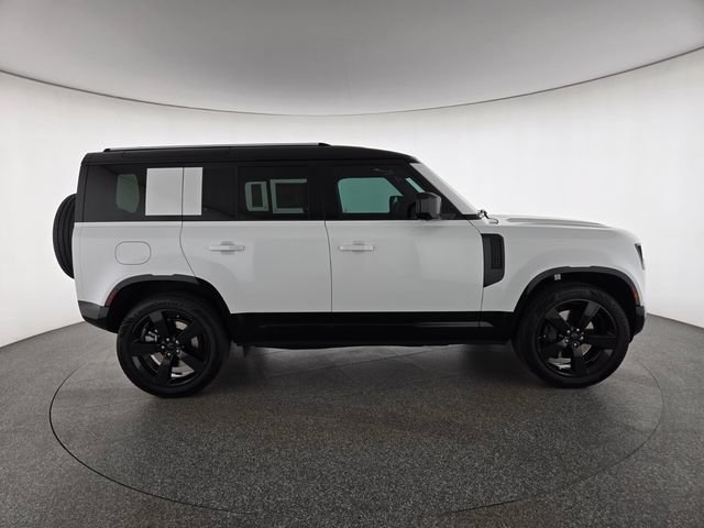 New 2026 Land Rover Defender 110 X-Dynamic SE AWD/4WD image 6