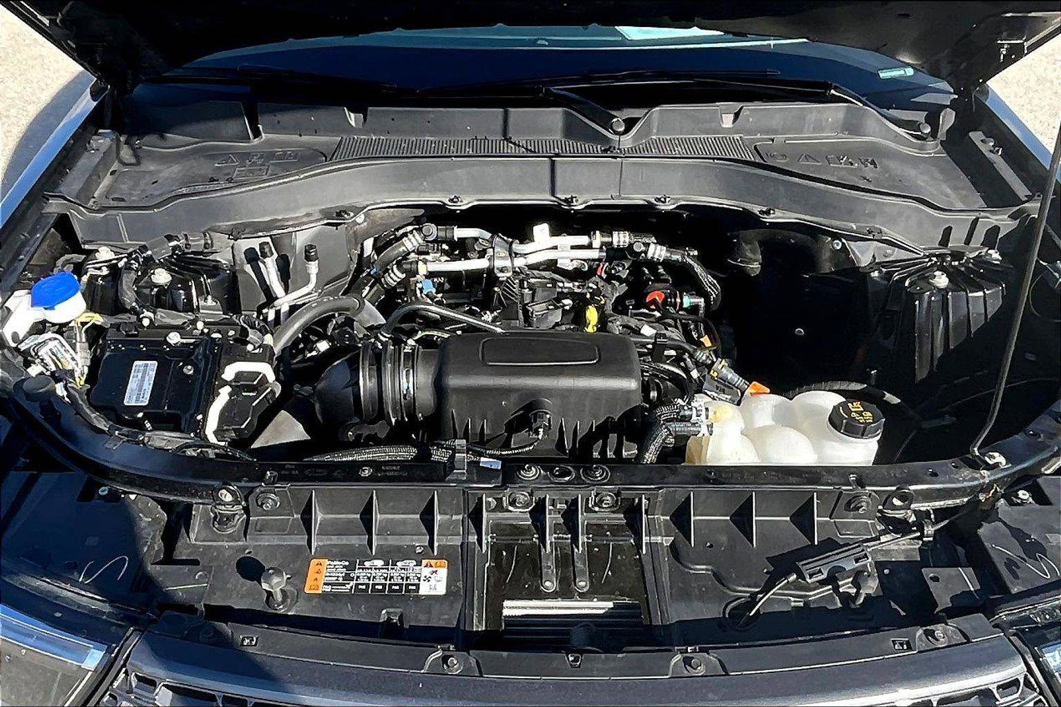 Used 2022 Ford Explorer XLT w/ Equipment Group 202A image 25