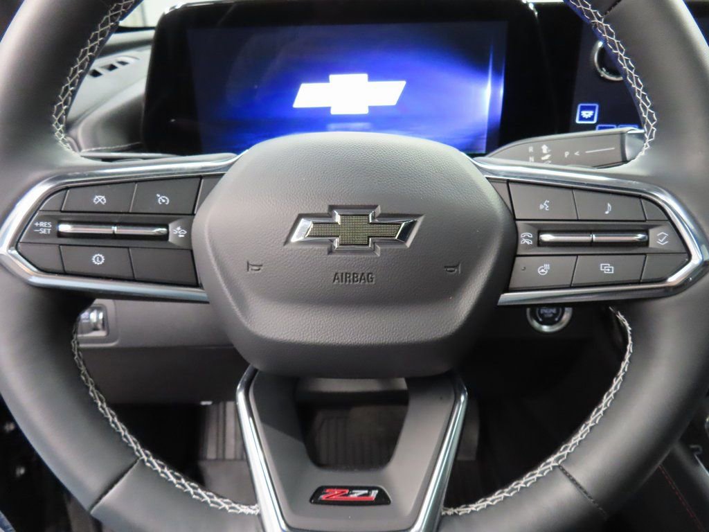 Used 2025 Chevrolet Traverse Z71 image 55