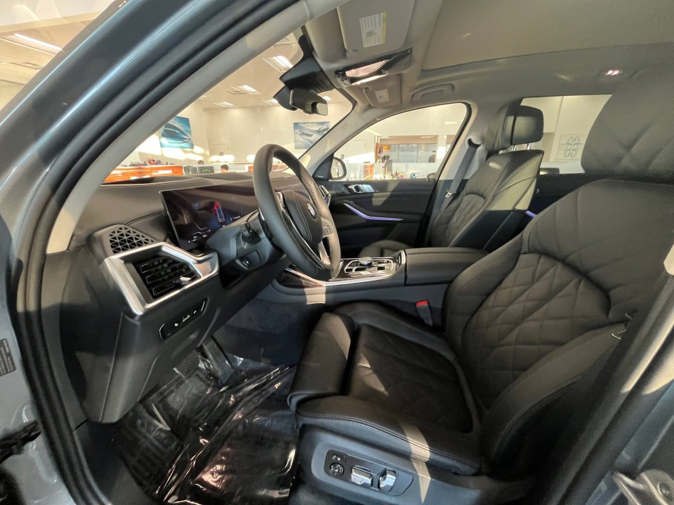 Certified 2026 BMW X7 xDrive40i image 30