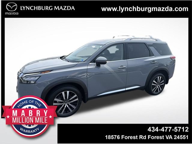 Used 2025 Nissan Pathfinder Platinum