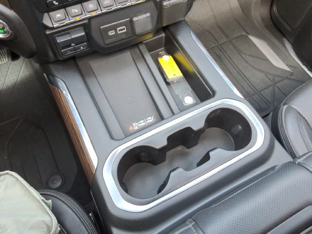 Certified 2020 Chevrolet Silverado 1500 High Country w/ Technology Package AWD/4WD image 36