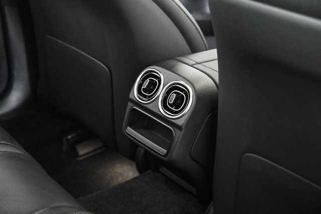 New 2026 Mercedes-Benz C 300 4MATIC Sedan image 19